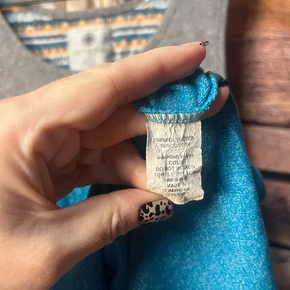 On the Byas Gray and Blue Tank Top (086) - Picture 7 of 9